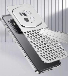 Aluminum phone case
